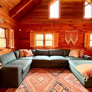 Villa Beautiful Cabin On 83 Acres Near New River Gorge National Park à Hico Exterior photo