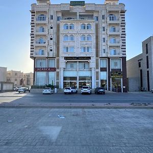 Hôtel Bit Alsltana Llajnha Alfndkia à Salalah Exterior photo