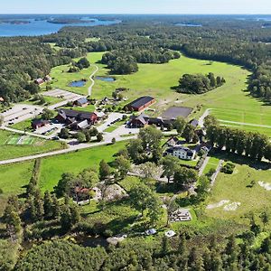 Hotel Siggesta Gard à Värmdö Exterior photo