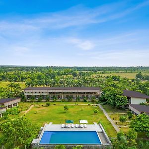 Hotel Sanctuary - Chitwan National Park , Nepal Exterior photo