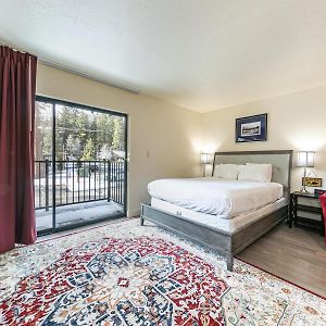 Charming Queen Studio Deluxe W/Balcony #233 At Donner Lake Village Truckee Exterior photo