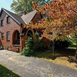 Villa Superhost Plus ~ Designer Inspired Boynton Bungalow à Cleveland Heights Exterior photo