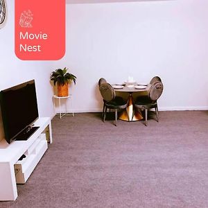 Appartement Movie Nest - 2Br - Huge Backyard W Grill à La Puente Exterior photo