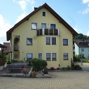 Appartement Gaestezimmer Klein à Heiligenstadt in Oberfranken Exterior photo