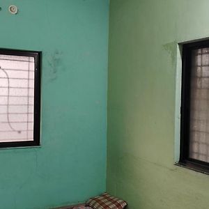 Appartement Bhagyashlip Niwas à Akalkot Exterior photo