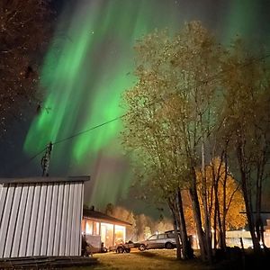 Appartement Sentral Og Romslig Leilighet Naert Senja à Finnsnes Exterior photo