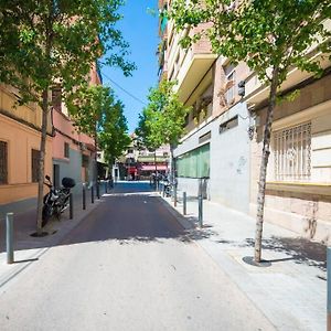 Cosy 4 Bedroom House With Private Terrace L'Hospitalet de Llobregat Exterior photo