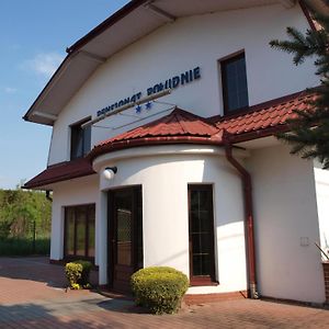 Hotel Pensjonat Poludnie à Wieliczka Exterior photo