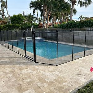 Villa Brand New Pool & Spa! Walk To Beach! à West Palm Beach Exterior photo