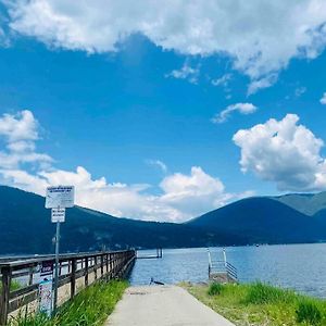 Villa Canoe Heritage House By The Lake à Salmon Arm Exterior photo