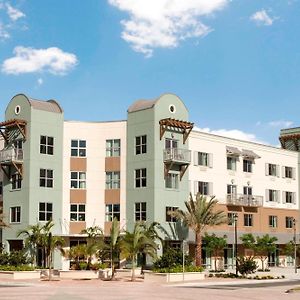 Hotel Courtyard By Marriott Palm Beach Jupiter Exterior photo