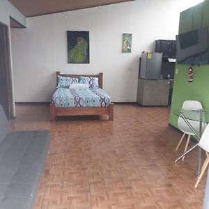 Appartement Anchia à Alajuela Exterior photo