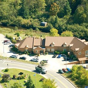 Hotel Alila Saint-Sauveur-des-Monts Exterior photo