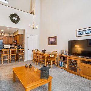 Spacious & Cheerful Pico Slopeside Condo Walk To Lift & Ski Back! Pico 304 Killington Exterior photo