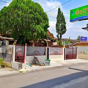 Auberge de jeunesse Penginapan Prambanan Trisan à Randugunting Exterior photo