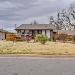 Cozy Oklahoma City Home With Deck And Gas Grill! Exterior photo