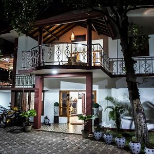 Golden Star Guest House Jaffna Exterior photo