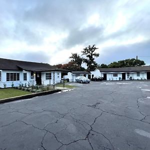 Deland Motel Exterior photo