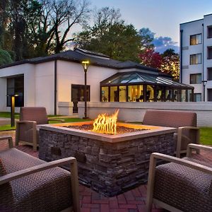 Hotel Courtyard By Marriott Rye Exterior photo