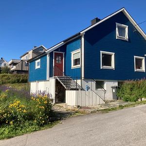 Appartement The Blue House At The End Of The World I à Mehamn Exterior photo