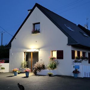 Bed and Breakfast La CHAMBRE à Évran Exterior photo