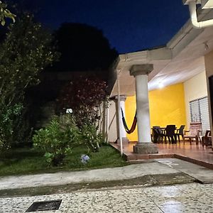Villa Casa De Campo En Salcoatitán Exterior photo