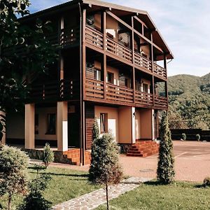 Hôtel Sadiba Kazka à Vizhenka Exterior photo