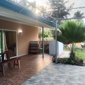 Villa Garden House à Prachuap Khiri Khan Exterior photo