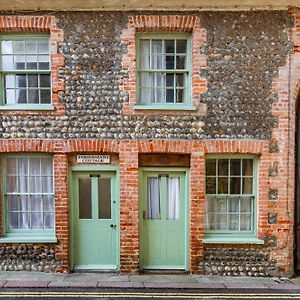 Host & Stay - Shoemakers Cottage Cromer Exterior photo