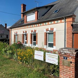 Bed and Breakfast Les Garçonnières de Sologne à Salbris Exterior photo