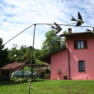 Bed and Breakfast Cascina Nel Bosco à Moncucco Torinese Exterior photo