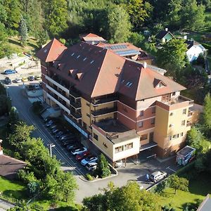 Hotel Ambra Luhačovice Exterior photo