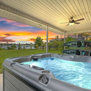 Villa Nautical Nirvana-Waterfront Joys From Sunrise Paddles To Hot Tub Sunsets à Panama City Exterior photo