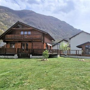 Chalet de 3 chambres avec terrasse amenagee et wifi a Orlu Exterior photo