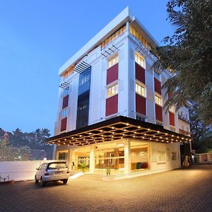 Hotel National Park Residency à Ettumanoor Exterior photo