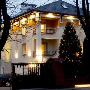 Apartment Eney Lviv Exterior photo