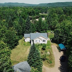 Appartement Le Chalet Jaune Sur La Mastigouche à Mandeville Exterior photo