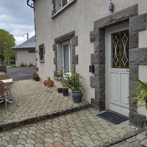 Les Appartements de Véronique Besse-et-Saint-Anastaise Exterior photo