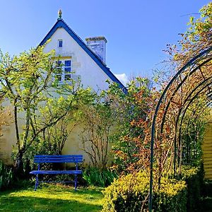 Appartement Charmant logement dans un écrin de verdure à Le Manoir  Exterior photo