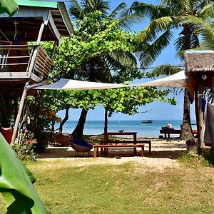 Hotel Beach House Cambodia à Koh Rong Sanloem Exterior photo