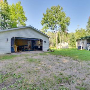 Houghton Lake Area Home With Fire Pit And Yard! Exterior photo