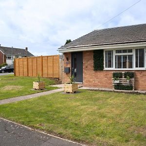 Appartement Bungalow In Keynsham Exterior photo