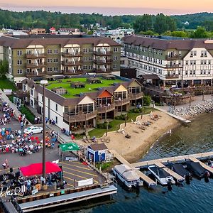 Hotel Chase On The Lake à Walker Exterior photo