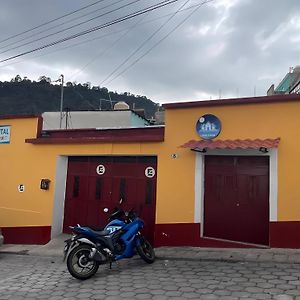 Hotel Casa Julia Xela à Quetzaltenango Exterior photo