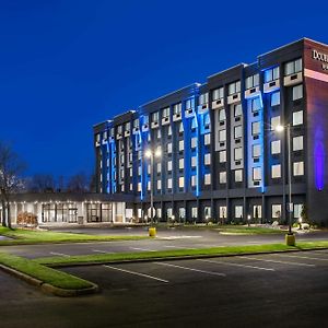 Hotel Doubletree By Hilton Monroe Township Cranbury à Rossmoor Exterior photo