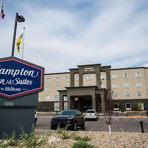 Hampton Inn & Suites East Gate Regina Exterior photo