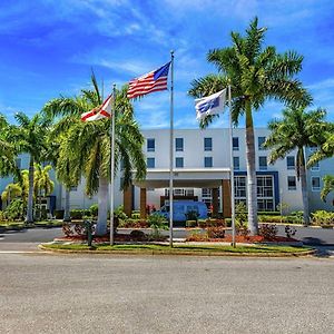 Hampton Inn & Suites Sarasota / Bradenton - Airport Exterior photo