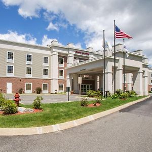 Hampton Inn&Suites Berkshires-Lenox Exterior photo