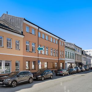 Appartement Ny Sentral Og Moderne Leilighet à Kristiansand Exterior photo