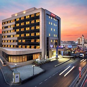 Hotel Hampton By Hilton Istanbul Kayasehir Exterior photo